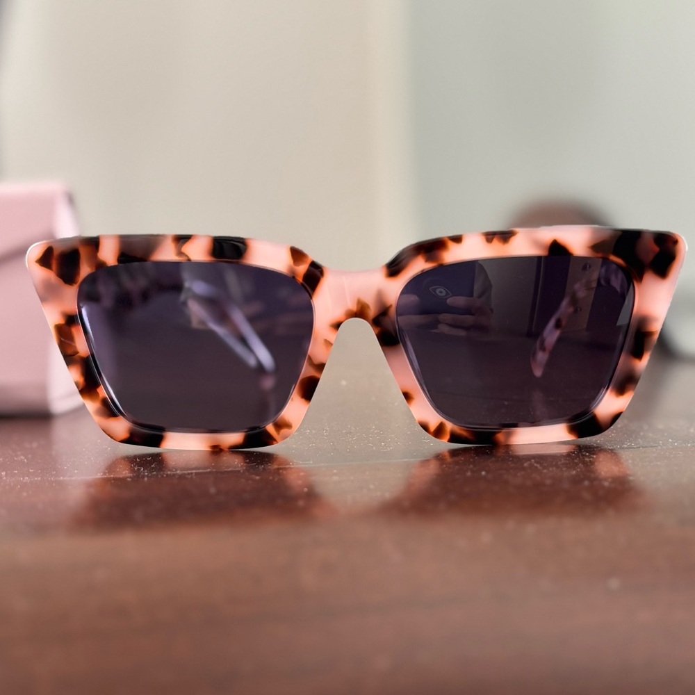 FEEL GOOD POLARIZED SUNGLASSES ROSE QUARTZ GRAY